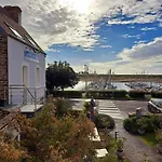 호텔 Traiteur Les Ormes, The Originals Relais 3*