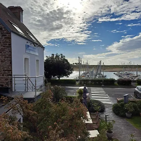 Traiteur Les Ormes, The Originals Relais 3* بارنفيل-كارتريت