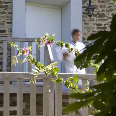 Traiteur Les Ormes, The Originals Relais فندق