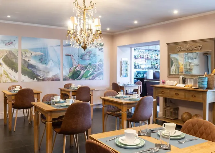 Traiteur Les Ormes, The Originals Relais מלון