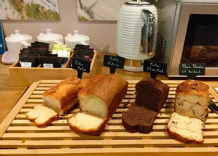 Traiteur Les Ormes, The Originals Relais מלון ברנוויל-קרטרט