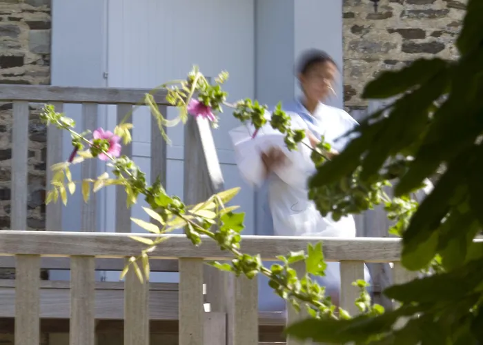 Traiteur Les Ormes, The Originals Relais מלון