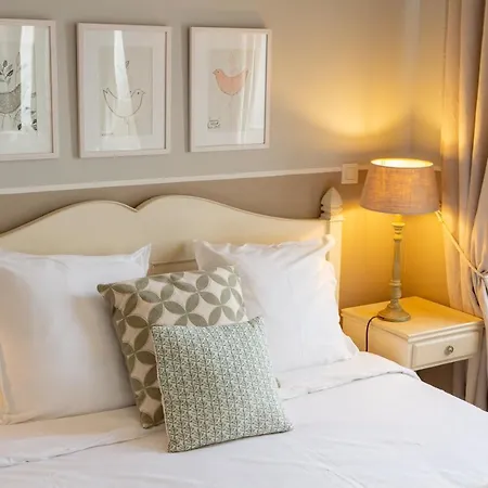 Отель Traiteur Les Ormes, The Originals Relais 3*