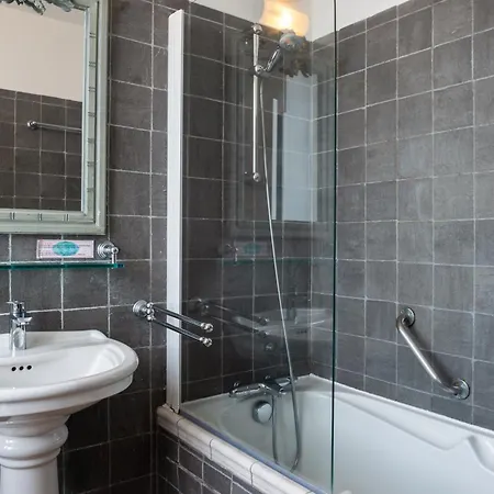 Hotel Traiteur Les Ormes, The Originals Relais Barneville-Carteret