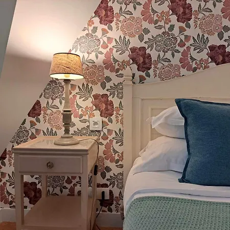 Hotell Traiteur Les Ormes, The Originals Relais 3*