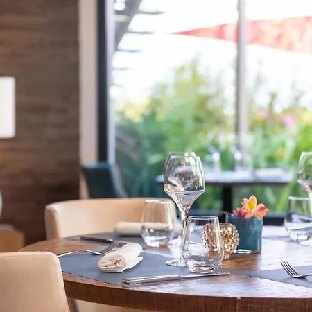 Restaurant Les Ormes, The Originals Relais Hotel