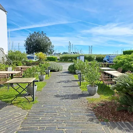 Traiteur Les Ormes, The Originals Relais Hotel