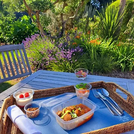 Traiteur Les Ormes, The Originals Relais Hotel 3*