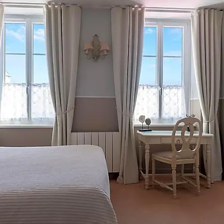 فندق Traiteur Les Ormes, The Originals Relais