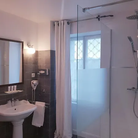 Hotel Traiteur Les Ormes, The Originals Relais