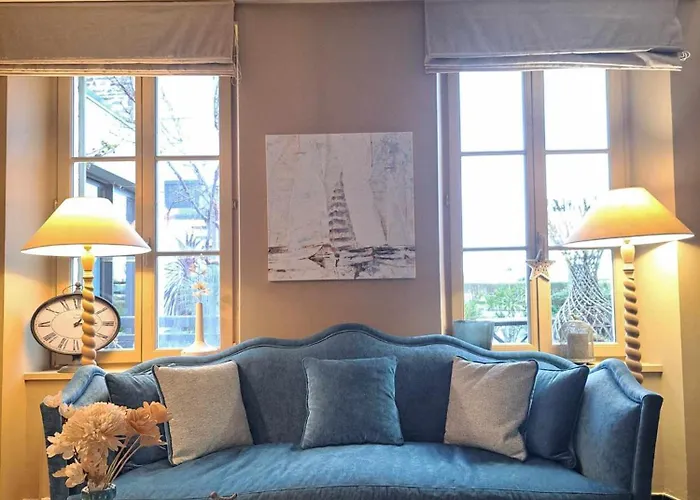 호텔 Traiteur Les Ormes, The Originals Relais