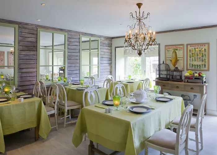 Traiteur Les Ormes, The Originals Relais 호텔