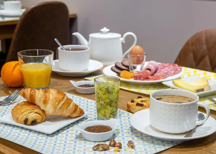 Hotel Traiteur Les Ormes, The Originals Relais 3*