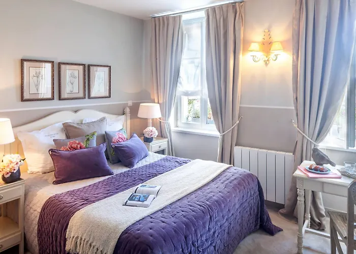 호텔 Traiteur Les Ormes, The Originals Relais 바르네빌카테레